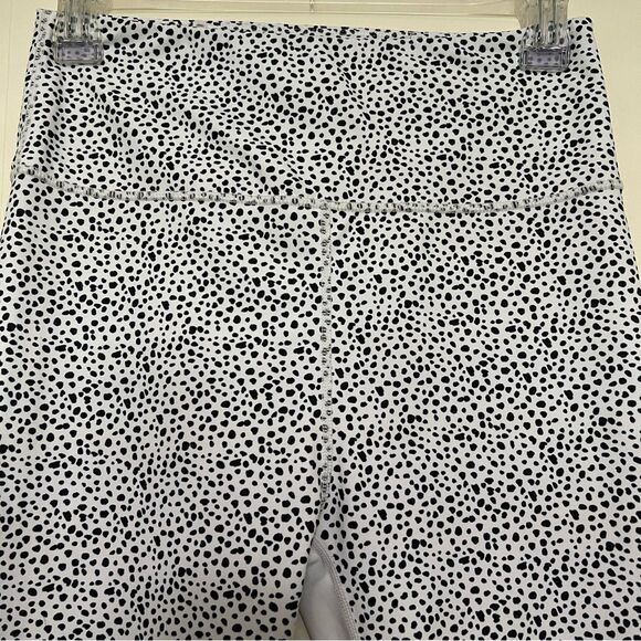 All Fenix leggings white and black cheetah print size medium - Picture 3 of 10
